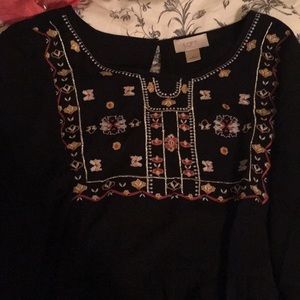 Bell Sleeved Embroidered Tunic